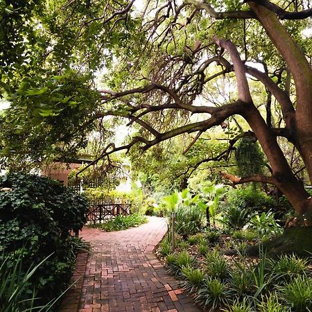 Village Ridge Boutique Stays Pretoria-Noord Eksteriør bilde