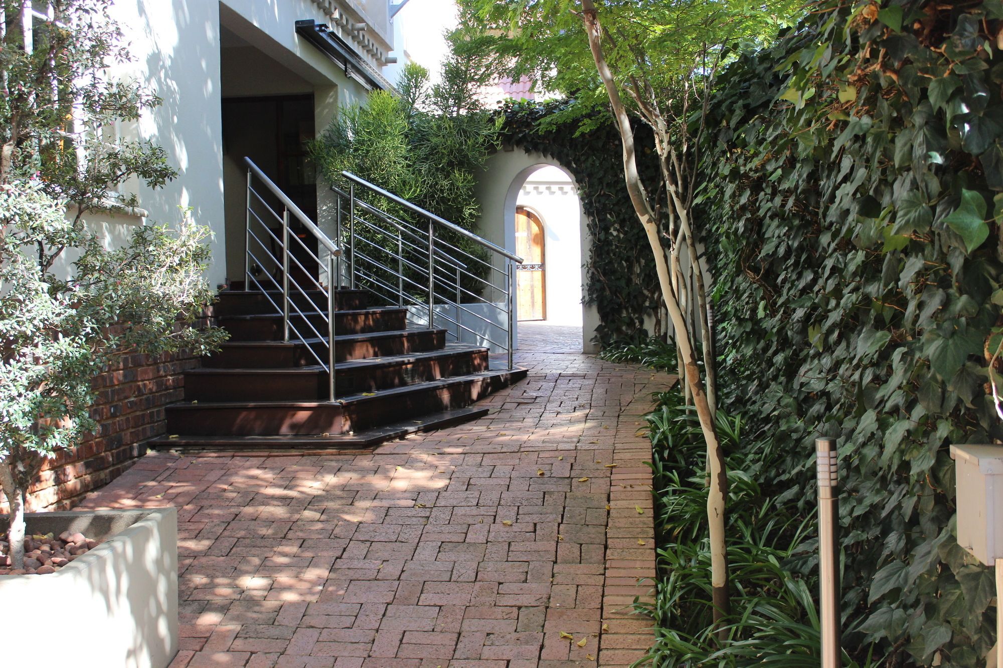 Village Ridge Boutique Stays Pretoria-Noord Eksteriør bilde